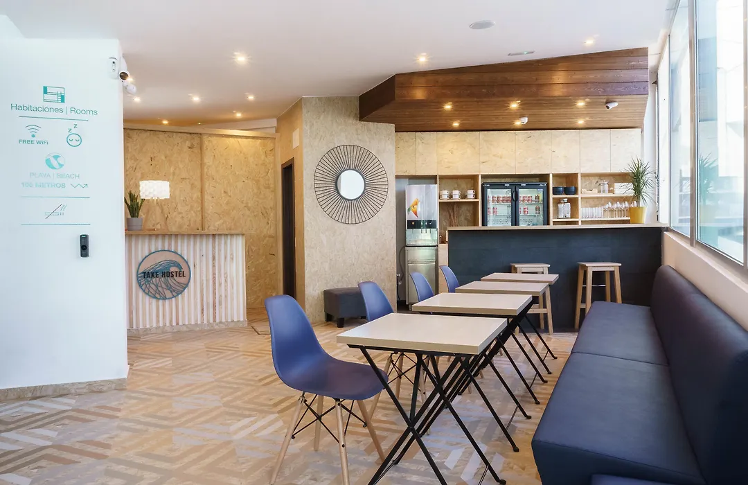 Take Surf Hostel Conil-1
